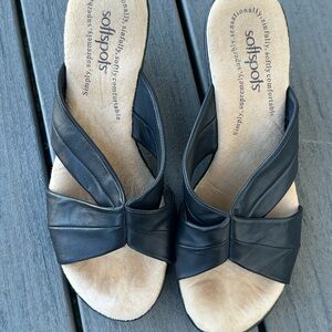 Softspots Women's Black and Tan Mules